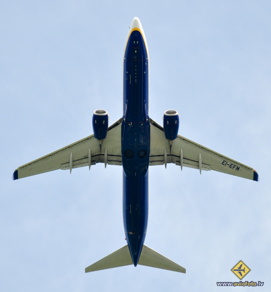Boeing 737-8AS